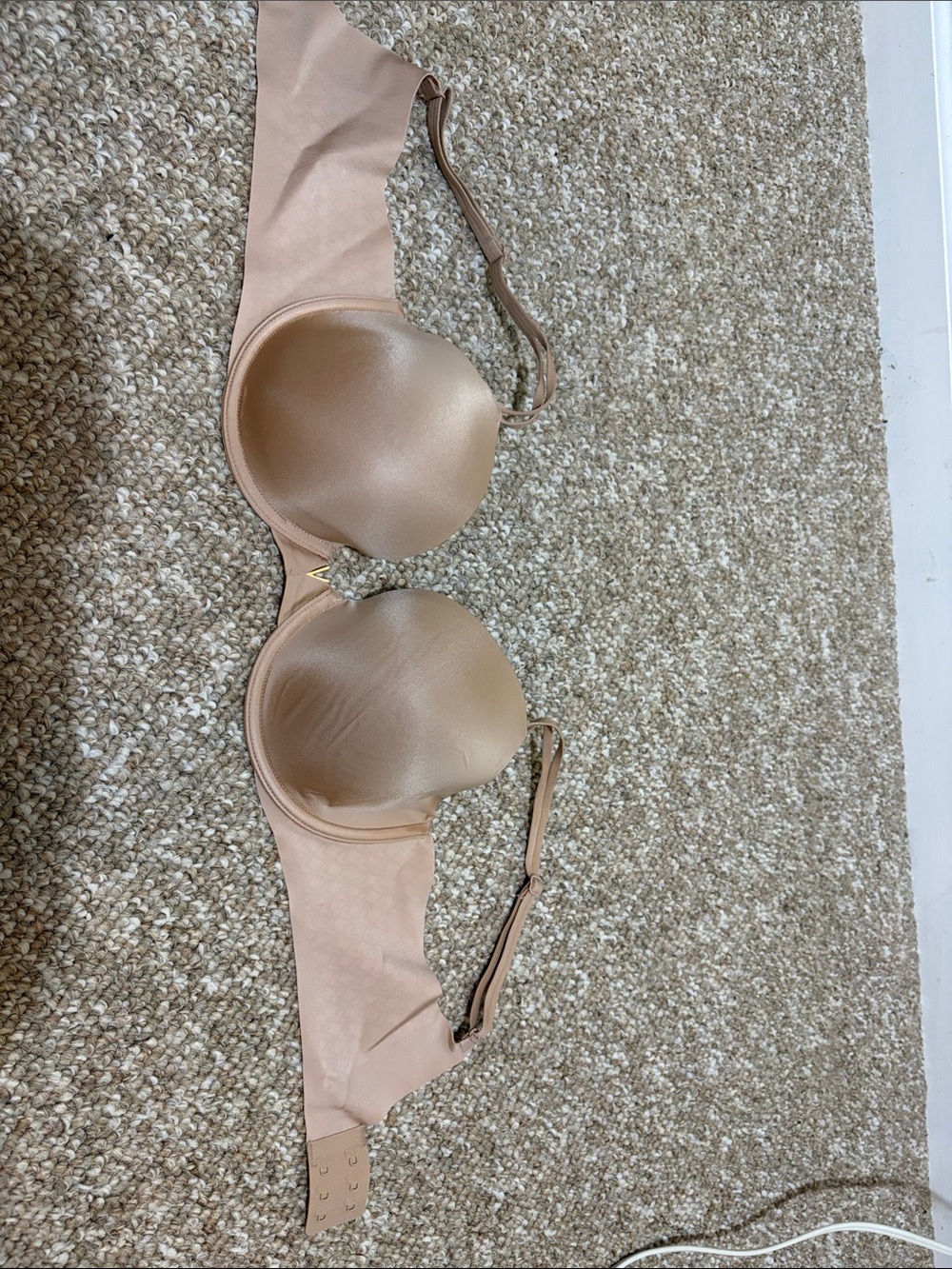 Victoria’s Secret underwire Nude Bra - Smooth Support